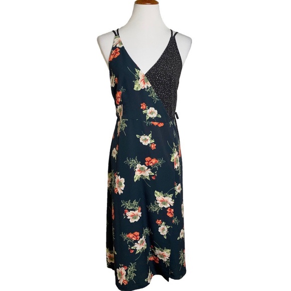 Topshop Dresses & Skirts - TopShop Floral Polka Dot Wrap Dress